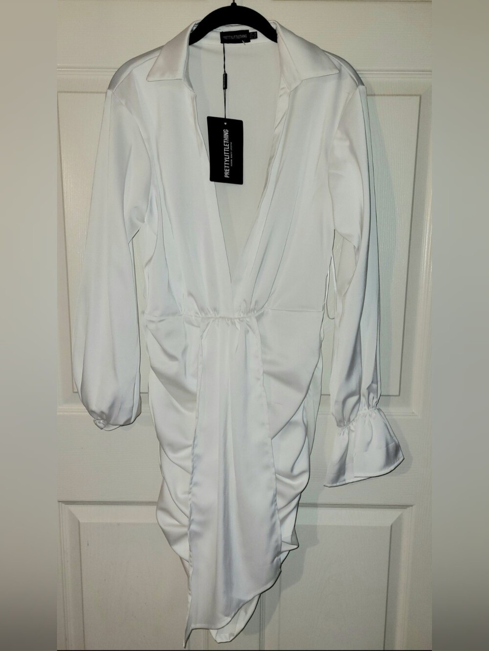 PrettyLittleThing White Satin Plunge Drape Skirt Shirt Dress Sz US 10 NWT